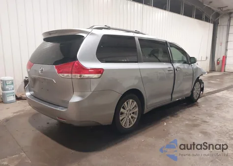 2011 Toyota Sienna Xle from USA, damaged, VIN 5TDDK3DCXBS010746